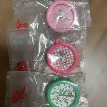 산리오 레트로 벽걸이 시계풍 클립 키링