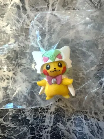 포켓몬 마스코트 판초를 입은 피카츄 메가서나이트