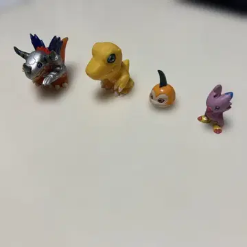 디지몬 미니 피규어 4체 세트