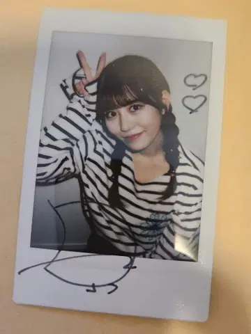 FRUITS ZIPPER 츠키아시 아마네 사인 폴라로이드