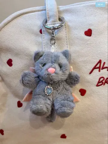 앨리슨 브라운 DREAMY RIBBON CAT CHARM