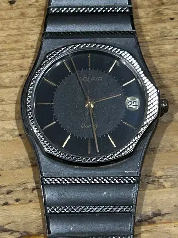 BELLAIR 블랙 쿼츠 손목시계 빈티지