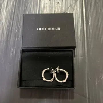 앤드뮐미스터 귀걸이 ANN DEMEULEMEESTER 925