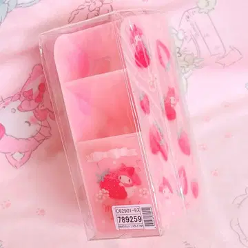 마이멜로디 슬림 펜 스탠드 해피니스 걸 이치고 패턴 수납 소품함