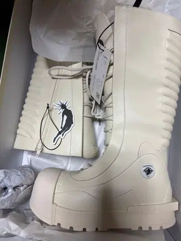 FVVO ROCKSTA X F.V.V.O 통굽 하이탑 롱 부츠