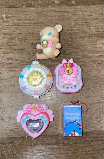 프리큐어 등 가챠가챠 굿즈