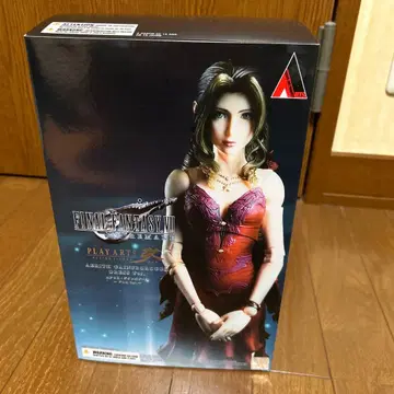 파이널 판타지7 FF7 에어리스 플레이 아츠 개 피규어
