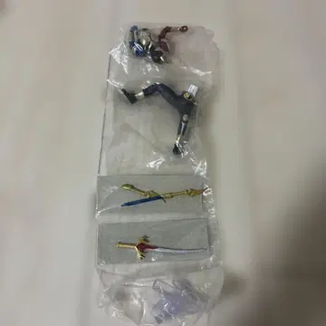 HDM 창절 가면라이더 아기토 트리니티 폼