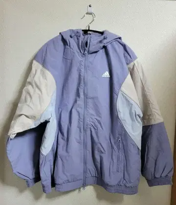 [ 새상품 ] adidas 바람막이 우븐 소재 아디다스