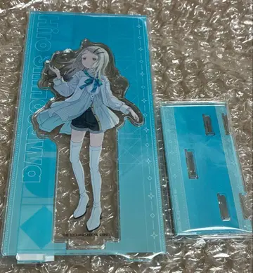 시노자와 히로 아크릴 스탠드 첫 의상