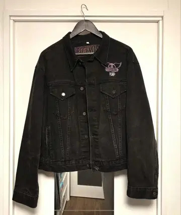 90's Black Denim Jacket 'Aerosmith'