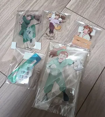 젠포지 이사쿠 아크릴 스탠드