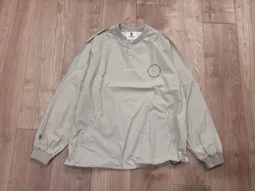 8g shoot 헨리넥 풀오버 L 이번 시즌 신상