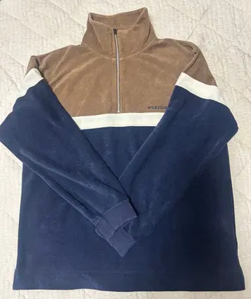 맥레거 플리스 하프 지퍼 상의
