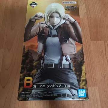 진격의 거인 애니 레온하트 피규어