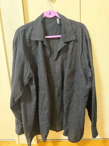 캡틴선샤인 다크 그레이 엠보싱 가공 긴팔 셔츠