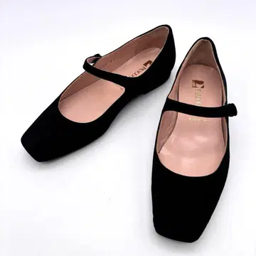 [ 새상품급 ] 파스쿠치 플랫슈즈 스웨이드 스트랩 블랙 22.5