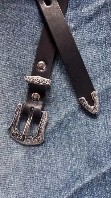 도치기 가죽 웨스턴 벨트 블랙/실버