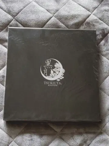 츠키우타. Six Gravity 베스트 앨범 블랙문