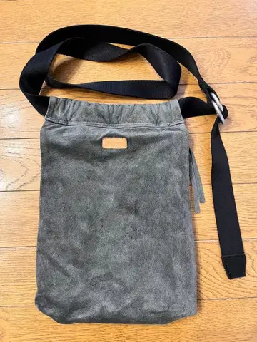 hender scheme 스웨이드 숄더백