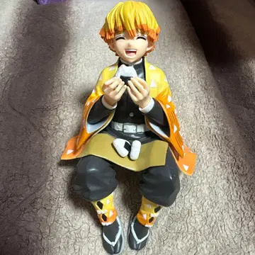 귀멸의 칼날 젠이츠 쵸코노세 피규어 프라이즈 개봉품 상자 없음