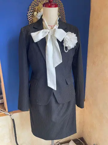 3월 말까지 판매! 여대 입학식 수트 3세트