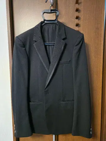 넘버나인 옷깃 파이핑 자켓 블랙