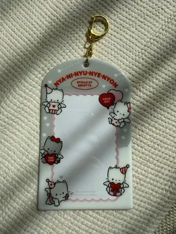 에뚜왈 에그리오트 트레이딩 카드 케이스 냐니뉴녜뇽