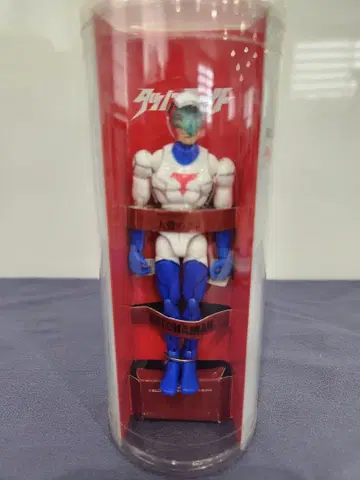 갓챠맨 피규어 화이트 블루