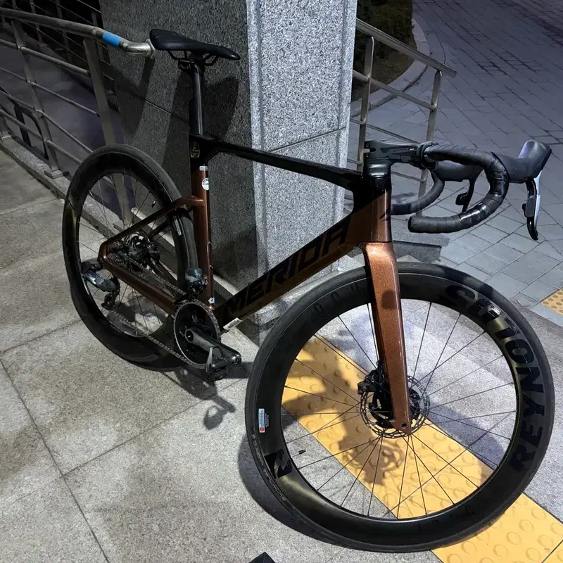메리다 리엑토 포스 에디션 스램 무선 전동구동계