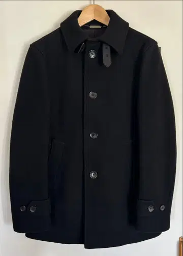 에디피스 P 코트