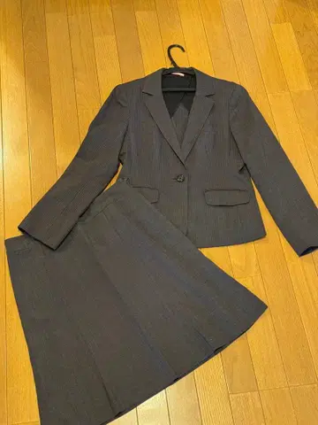 [ 새상품급 ] Precious 그레이 스커트 수트 셋업 13호