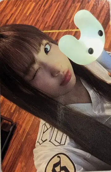 NewJeans HYEIN 응원봉 포함 트레이딩 카드