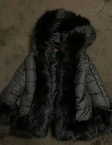 DaTuRa 퍼 고져스 코트