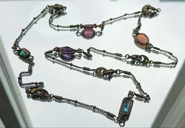 에메랄드 루비 블루 토파즈 오팔 자수정