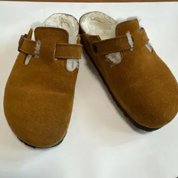 BIRKENSTOCK BOSTON 샌들