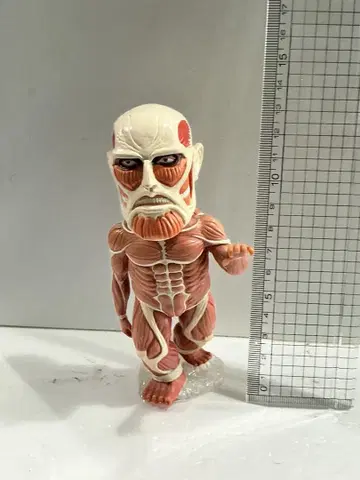 진격의 거인 메가 월드 컬렉션 초 대형 거인 피규어