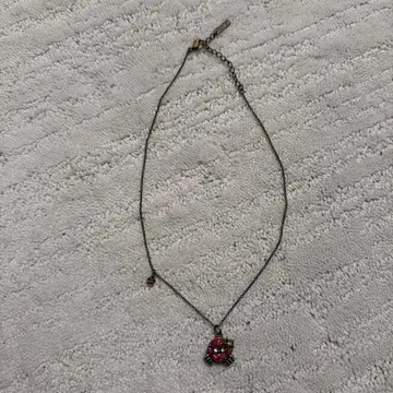 ANNA SUI 게 목걸이