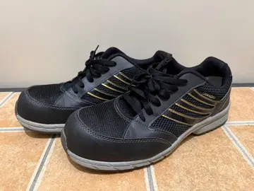 미도리 안전 선심 들어간 스니커즈 LSS-701 27.5cm