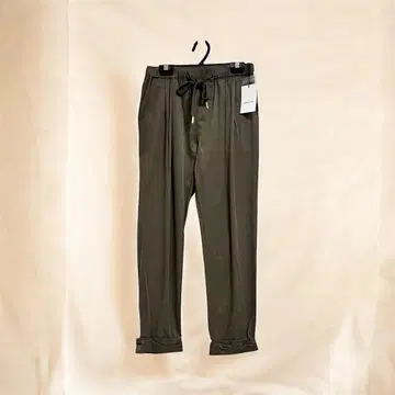 우브라주클래스 7부 기장 팬츠 8부 기장 카키 그린