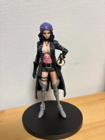 원피스 로빈 & 상디 피규어