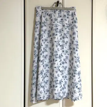 LAISSE PASSE 꽃무늬 롱 스커트