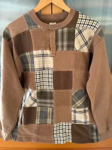 칼 헬무트 면 맨투맨 패치워크