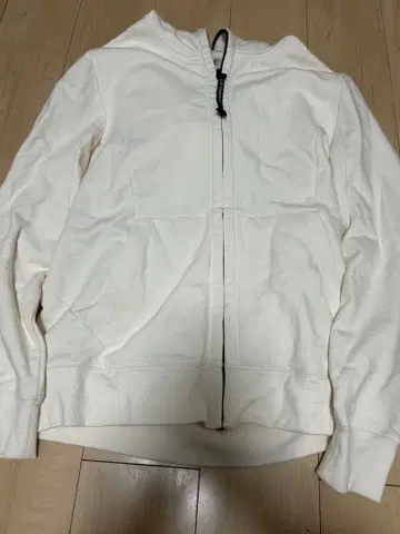 CP컴퍼니 지퍼 후드티 화이트