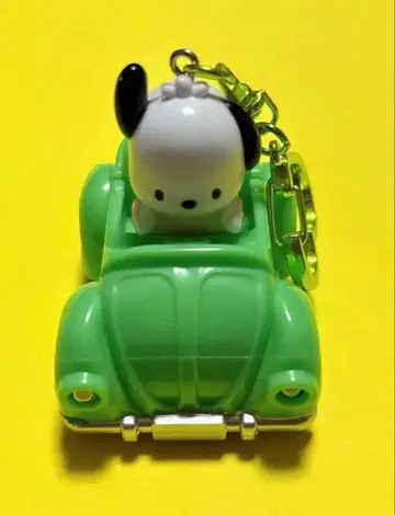산리오 포차코 자동차형 라이트 키링