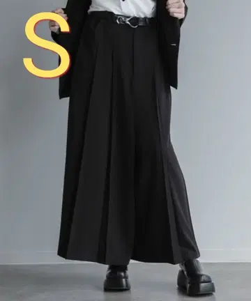 [ ELLUV ] 노블 퀄리티 TR 루즈 플리츠 턱 하카마 슬랙스