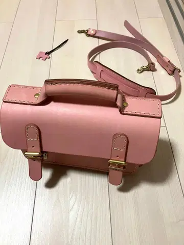 HERZ 헬츠 사쿠라색