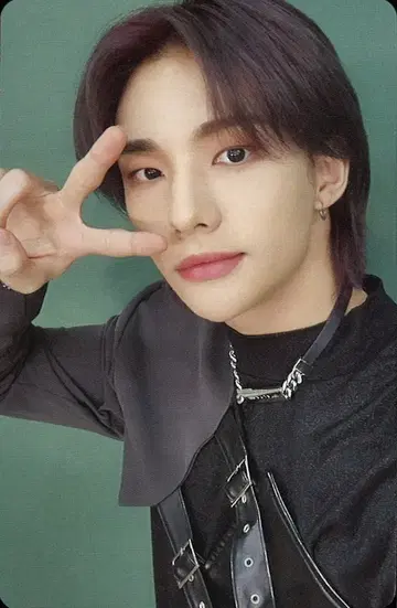 StrayKids 8월 머스트바이 캠페인 Hyunjin FuRyu 콜라보