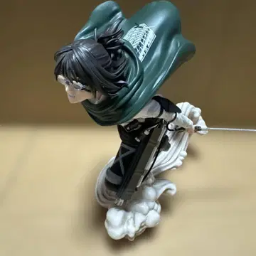 제일복권 땅울림 진격의 거인 한지 C상 피규어