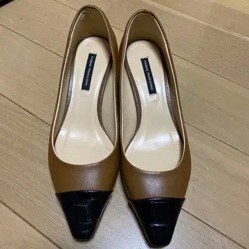 파비오 루스코니 악어 엠보싱 펌프스